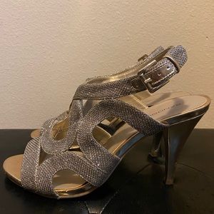 Women’s Bandolino Dress Heels, Silver Dazzle